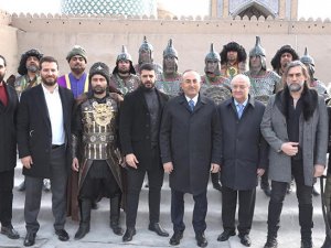 Bakan Çavuşoğlu, Özbekistan’ın tarihi Hive kentini ziyaret etti