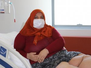 Fil hastası kadın 5 yıldır sokağa dahi çıkamıyordu, artık yürüyebiliyor