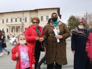 BBP’li kadınlar kadınların gününü kutladı