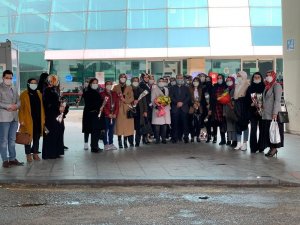Başkan Aydın’dan AK Partili kadınlara 8 Mart sürprizi