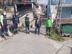 Efeler Belediyesi karantinada olan sokağı ilaçladı