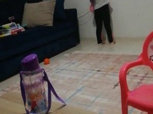 4 yaşındaki Nur’dan “maske” tepkisi: “Adamlar dışarıda geziyor"
