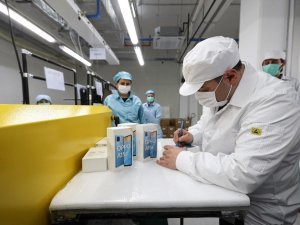 Çinli akıllı telefon devi Türkiye’de test üretimine başladı