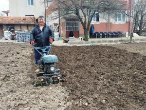 Hisarcık’ta motorlu çapa makineleri yaygınlaştı