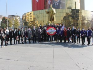 Efeler’de kadınlar unutulmadı