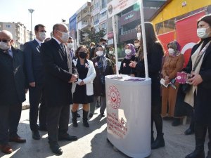 Vali Karadeniz 8 Mart Dünya Kadınlar Günü etkinliklerine katıldı
