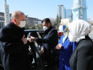 Cumhurbaşkanı Erdoğan: “Bunlar baskıya uğrayan kadının önce başına, sonra duruşuna bakarlar”