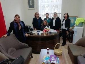 MHP’li kadınlardan anlamlı ziyaret