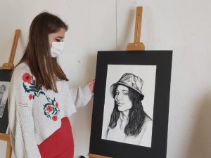 Genç ressamın sergisi ilgi gördü