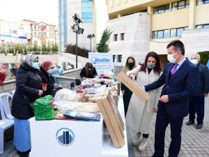 Başkent’te sevgi dolu kadınlar günü