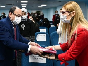 Ankara Büyükşehir Belediyesi 8 Mart’ta Başkentli kadınları buluşturdu