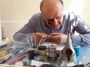 40 yıldır mesleğini ara vermeden sürdürüyor