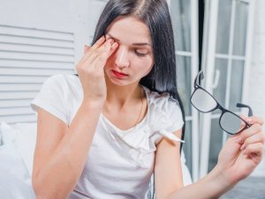 Glokom, geç kalınırsa körlüğe neden oluyor