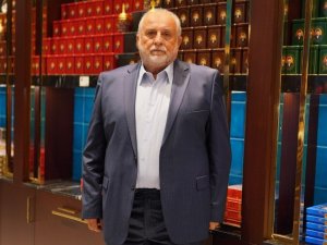 Tarihi tatlıcı kandil simidinin hikayesini ve kültürünü anlattı