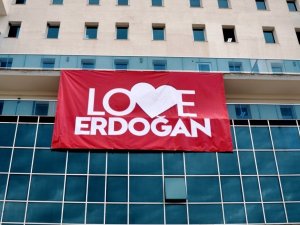 Koçarlı ‘Love Erdoğan’ pankartlarıyla donatıldı