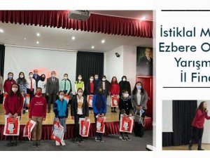 İstiklal Marşı’nı Ezbere Okuma Yarışması il finali yapıldı