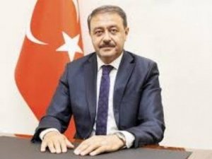 Ebelik ve Hemşirelik öğrencilerinin uygulamalı eğitimleri ertelendi