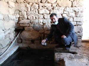 Bu suyu içen şifa buluyor, çamuru ise ağrılara iyi geliyor