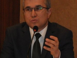 Nefroloji Uzmanı Prof. Dr. Dede: “Basit tetkiklerle böbrek sağlığı konusunda kolayca bilgi sahibi olunabilir”