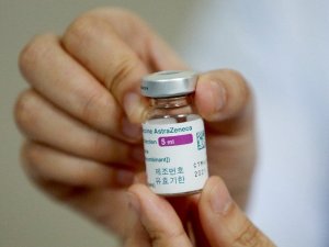 Danimarka "kan pıhtılaşması" nedeniyle AstraZeneca aşısının kullanımını askıya aldı