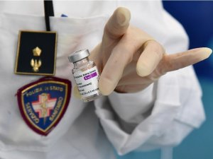 AstraZeneca aşısının kullanımı 9 ülkede askıya alındı