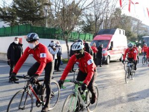Büyükçekmeceli bisikletçiler Çanakkale şehitleri için pedal çeviriyor