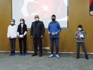 Hisarcık’ta dereceye giren öğrenciler ödüllendirildi