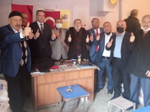 Saadet Partisi Gürpınar İlçe Başkanı Erhan Erdoğan güven tazeledi