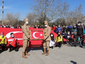 Kurtuluş mücadelesi verilen toprakları 2 yıl boyunca dolaşacak Türk bayrağı yola çıktı