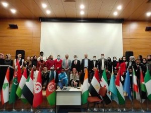 Rektör Uysal: “Hilalin dalgalandığı her yerde bizler canımızı vermeye hazırız”