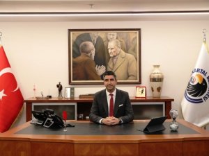 Başkan Yüksel: "Kapılarınızdan çiçekler, yüzlerinizden gülümsemeler eksik olmasın"
