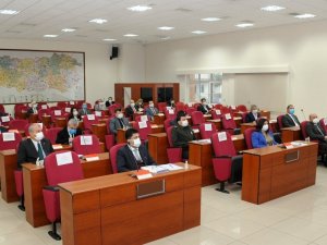 Rektör Aldemir; "Maske mesafe ve hijyen protokolünü titizlikle uyguluyoruz"