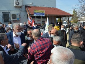 Manisa’da gergin genel kurul