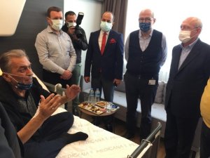 Kılıçdaroğlu’ndan yangında dumandan etkilenen Başkan Uygur’a hastanede ziyaret