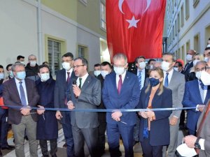 Bakan Kasapoğlu, Emet KYK Yurdu’nun açılışını gerçekleştirdi