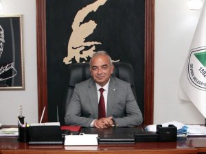 Bozkurt, "Tüm sağlık emekçilerimizin bayramını kutluyorum"