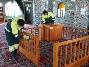 Keçiören’de 300 ibadethane dezenfekte edildi