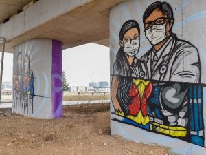 Ankara’da Tıp Bayramı için özel grafitiler