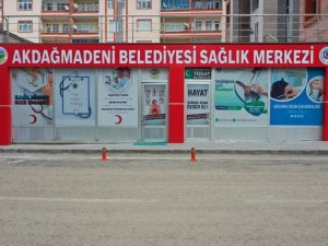 Akdağmadeni Belediyesi Sağlık Merkezi açıldı