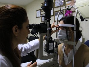 Sinsi göz hastalığı olarak bilinen glokom, kalıcı körlüğe yol açabiliyor