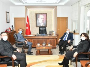 Vali Dağlı: "Eş-dost, akraba, hasta, taziye vb. ziyaretler bir süre daha ertelensin"