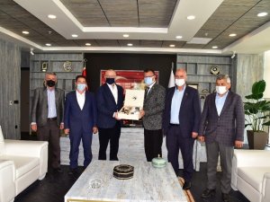 Başkan Ergün, Öküzcüoğlu ve Alaşehirli muhtarları ağırladı
