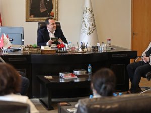 Akhisar Belediyesinden muhtarlara tam destek