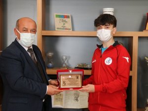 İstiklal Marşı slogan yarışmasında Türkiye üçüncüsü Kütahya’dan