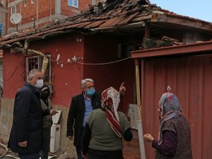 Başkan Kılıç’tan evi yanan yaşlı kadına destek