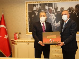 Vali Yerlikaya, Başkan İlgezdi’yi ziyaret etti
