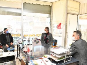 Başkan Köse, esnafı dinliyor
