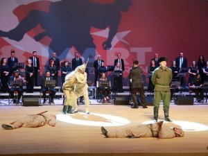 Türküler kahramanlar için söylenecek