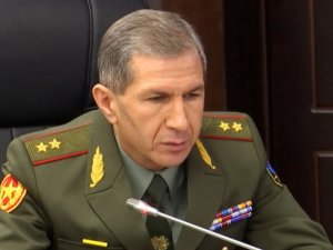 Ermenistan Genelkurmay Başkanı mahkeme kararına kadar görevde kalacak