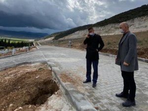 Akhisar mezarlığında aile mezarlığı bölümü açıldı